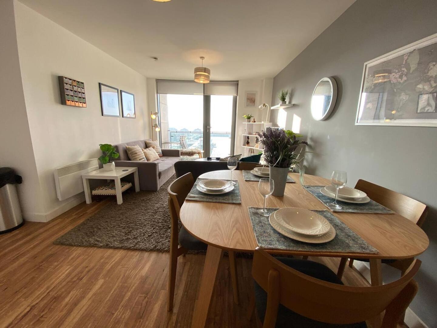 Stunning Mersey View Flat W Parking In Λίβερπουλ Εξωτερικό φωτογραφία