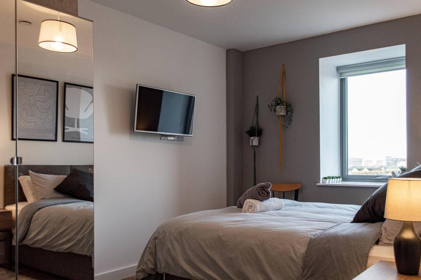 Stunning Mersey View Flat W Parking In Λίβερπουλ Εξωτερικό φωτογραφία
